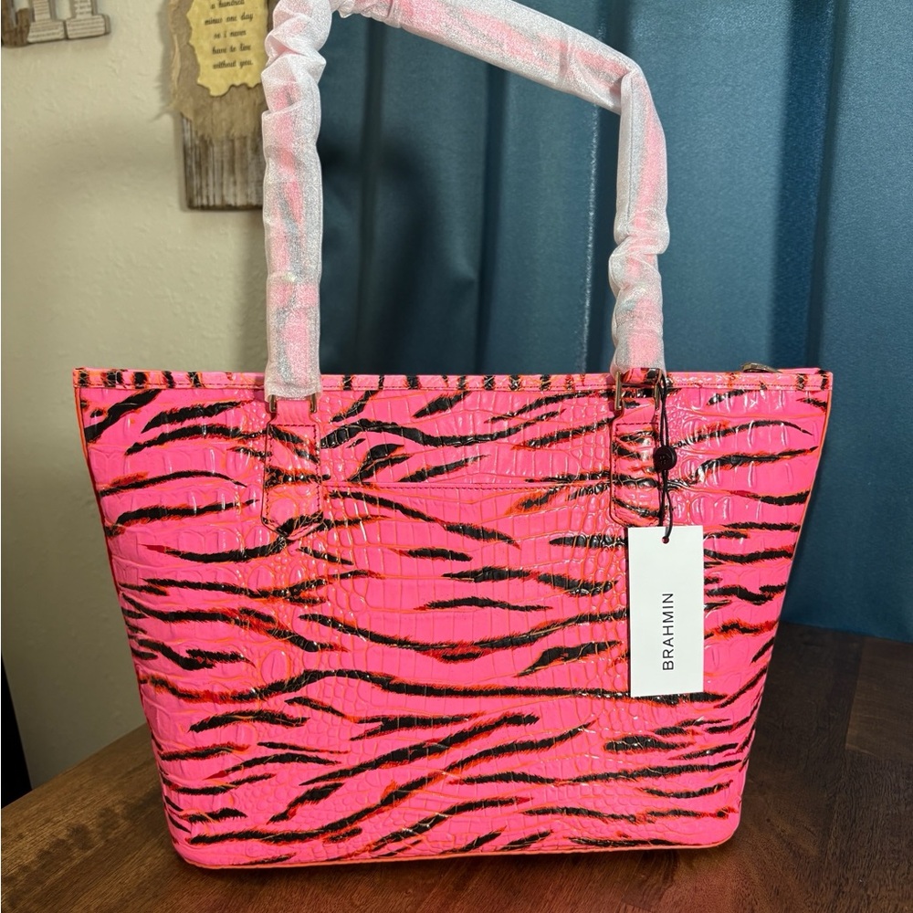 **SOLD**Brahmin NWT Medium Asher - Pink Feline Solid - Vibrant Neon Pink Tote - Picture 3 of 11